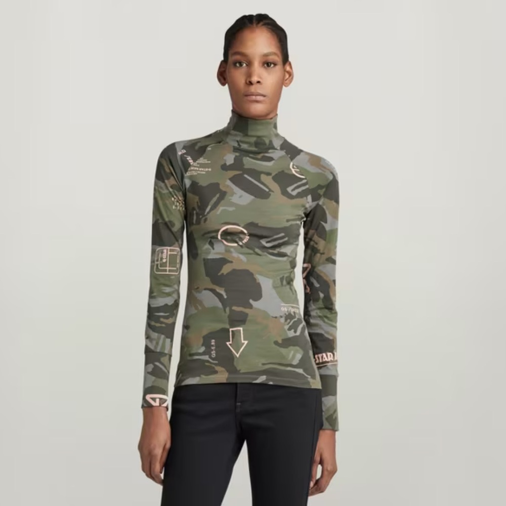 NWOT~ G-Star Camouflage Shirt with Pink Arrow Accent